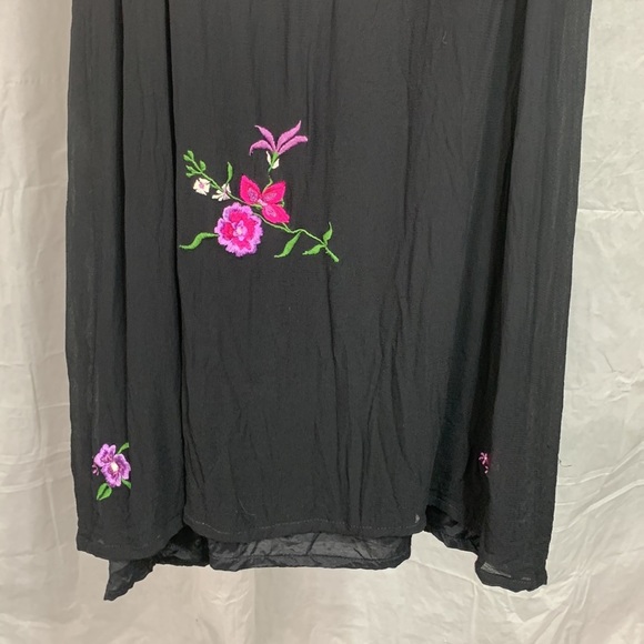 Karin Stevens Black Floral Embroidered Slip Dress - Picture 3 of 6